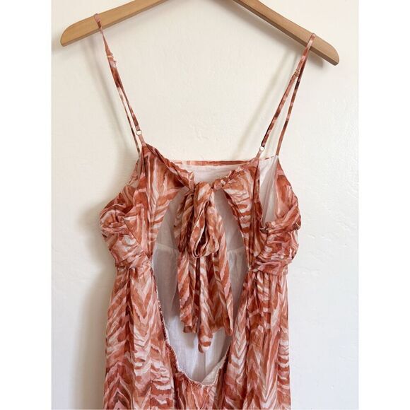 Showpo Amalie the label tie back babydoll mini dress in tonal zebra size 10 - Picture 6 of 8